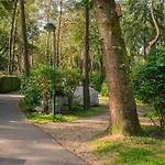 Forest Finest, Luxe Met Hot Tub Mooie Overkapping En Prachtige Tuin Met Veel Privacy شاليه