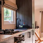 Forest Finest, Luxe Met Hot Tub Mooie Overkapping En Prachtige Tuin Met Veel Privacy * هونديرلو