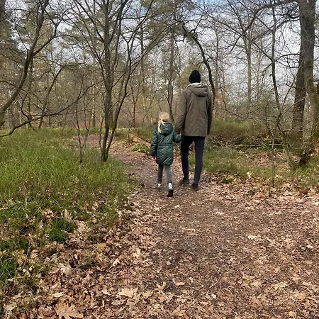 Forest Finest, Luxe Met Hot Tub Mooie Overkapping En Prachtige Tuin Met Veel Privacy * 霍德鲁