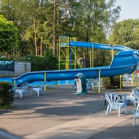 Alpesi faház Forest Finest, Luxe Met Hot Tub Mooie Overkapping En Prachtige Tuin Met Veel Privacy Hoenderloo