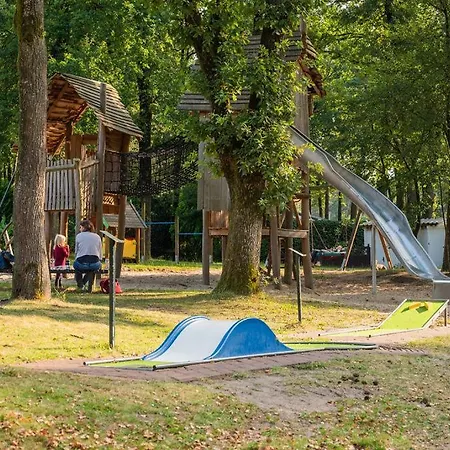 Forest Finest, Luxe Met Hot Tub Mooie Overkapping En Prachtige Tuin Met Veel Privacy Chalet