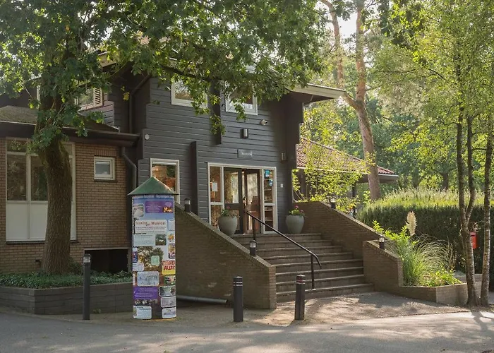 Forest Finest, Luxe Met Hot Tub Mooie Overkapping En Prachtige Tuin Met Veel Privacy